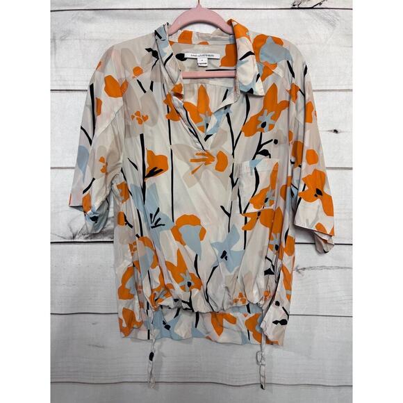 Diane Von Furstenburg Tops - dvf diane von furstenburg silk top size 6 orange flowers beige